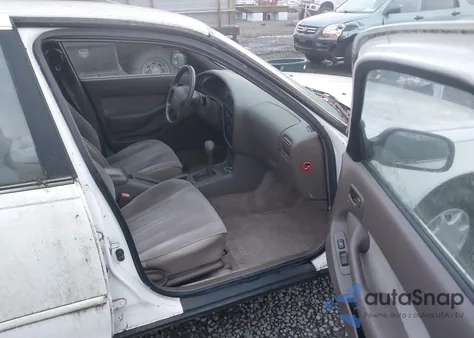 1996 Toyota Camry Dx/Le/Xle from USA, damaged, VIN JT2BG12K6T0383982